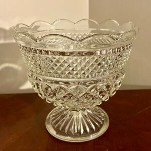 Vintage Anchor Hocking Wexford Diamond Clear Glass Centerpiece Pedestal Bowl